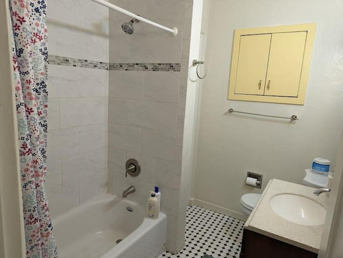 Amazing 2Br Home - Steps To Unm North Campus Albuquerque Extérieur photo
